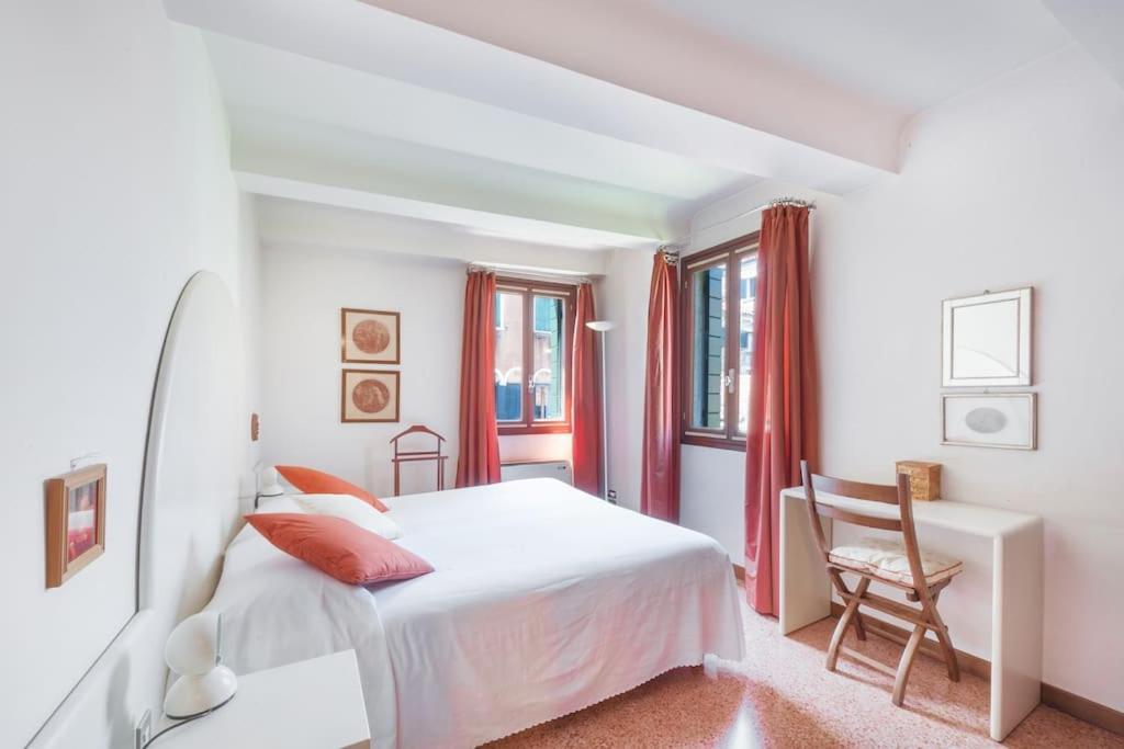 ונציה Ca' De La Comare, Relaxing And Elegant Apartment On Canal Grande מראה חיצוני תמונה